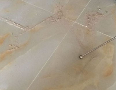 寿阳瓷砖空鼓维修公司分享粘合剂选择不当在瓷砖铺贴过程中可能导致以下问题